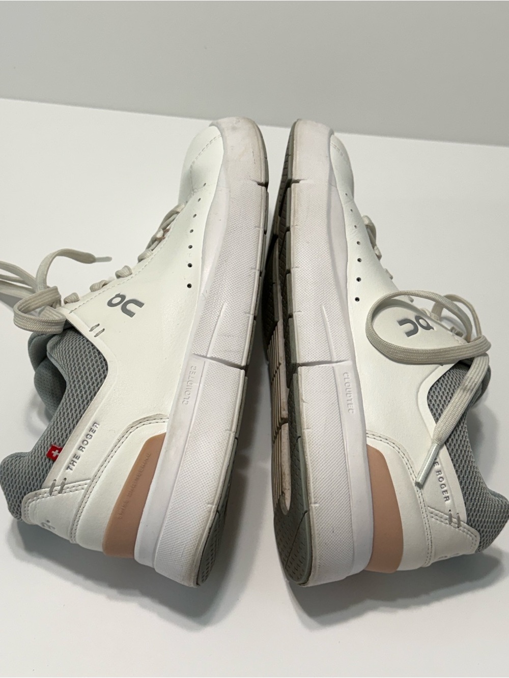 On Cloud The Roger Advantage 2 Women's Sneakers Size 9 White Grey - Picture 6 of 13